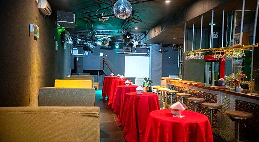 Tiffany Diamond Hotel