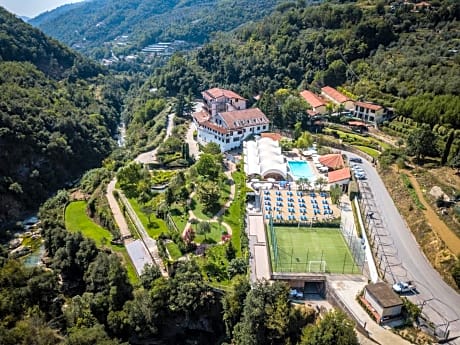 Hotel Lago Bin