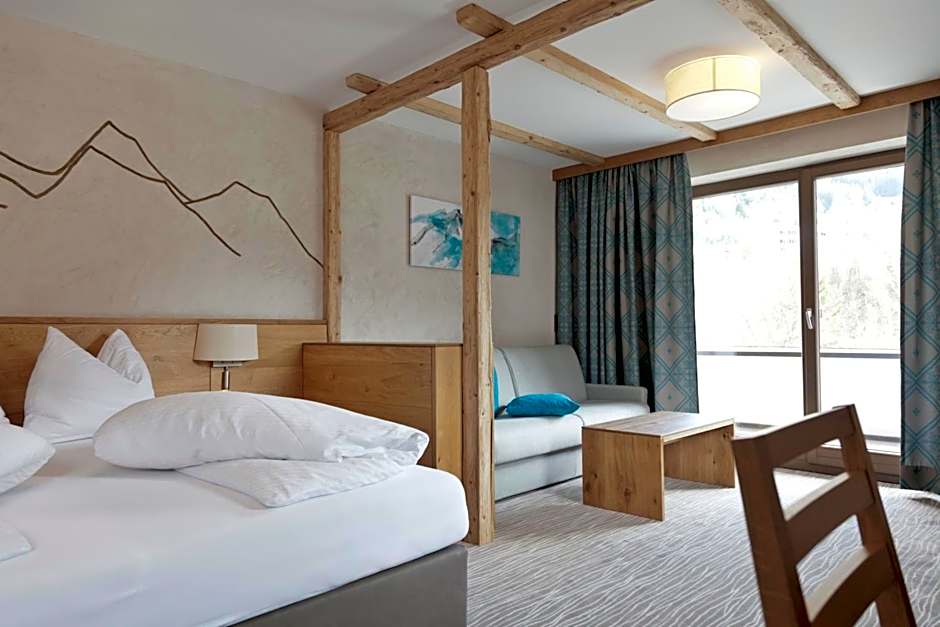 Photo 1 of 10 of Junior Suite, Mountain View