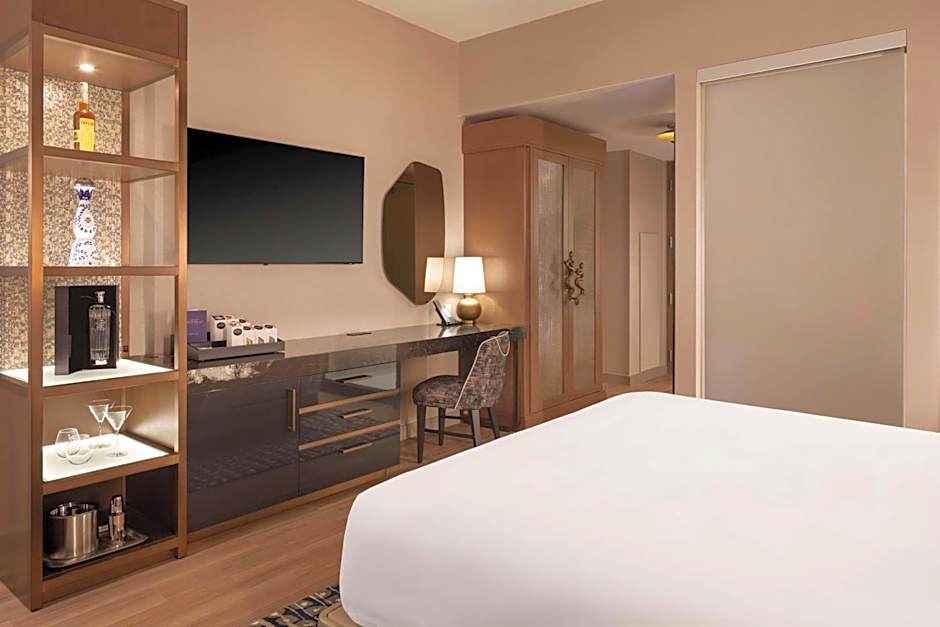 Caesars Republic Scottsdale, a Hilton Hotel