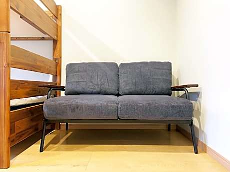 Standard Family Room - 101