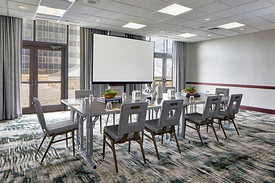 Renaissance by Marriott Mobile Riverview Plaza Hotel