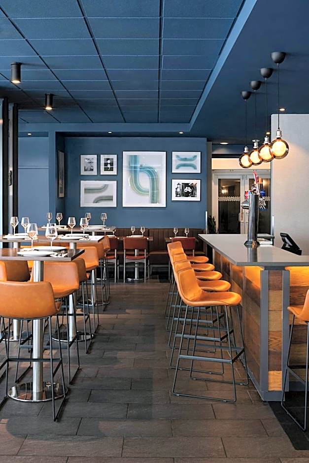 Four Points By Sheraton Surrey