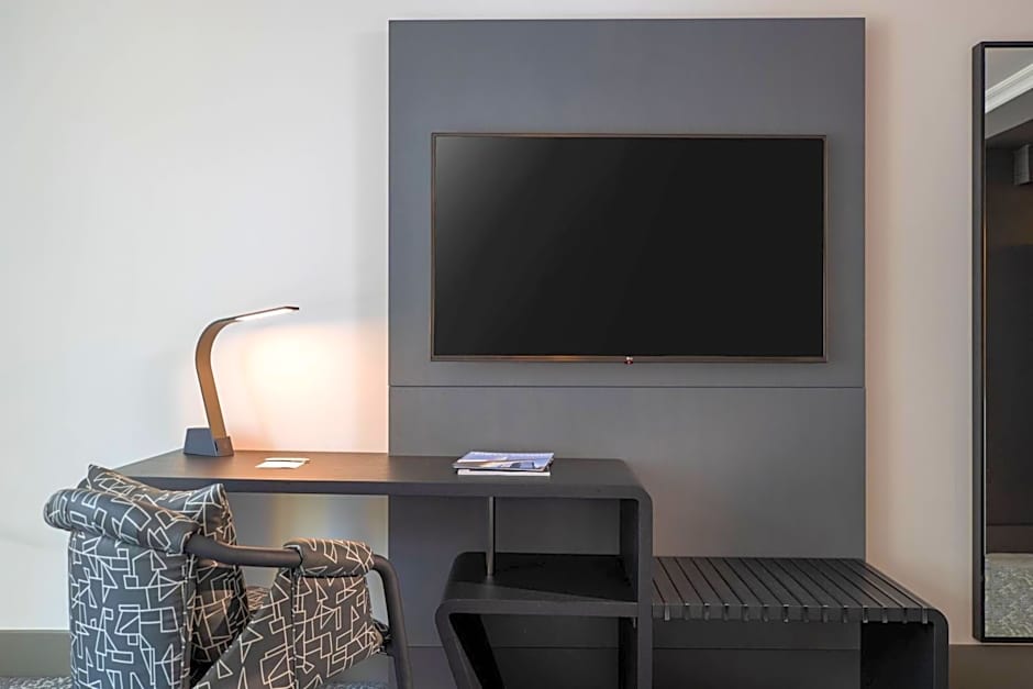Renaissance by Marriott New York Times Square Hotel