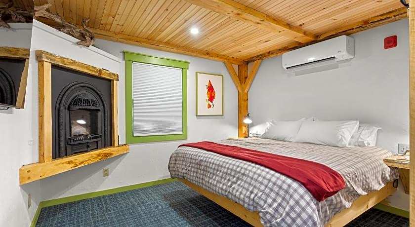 Downtown Camden Hotel