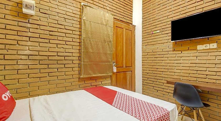Hotel O D Kost In Kandri Semarang