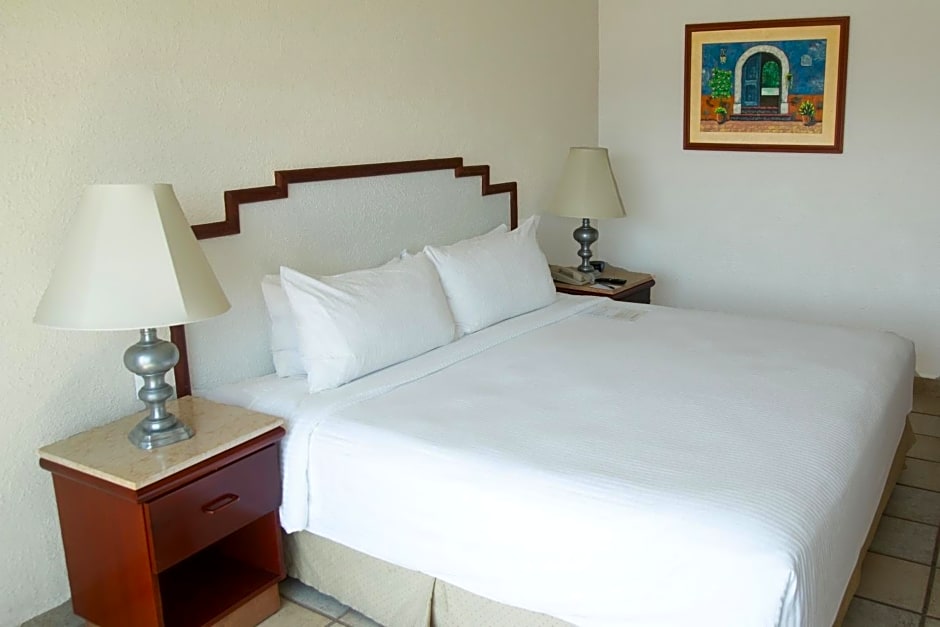 Emporio Ixtapa - with Optional All Inclusive