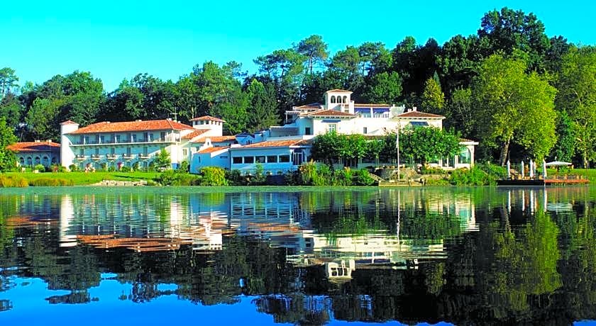 Brindos Lac & Château