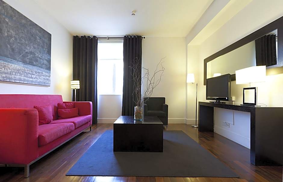 Quatro Puerta Del Sol