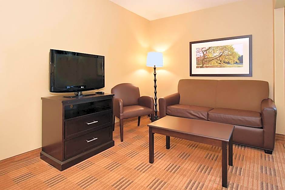 Suburban Studios Cary - RDU Airport