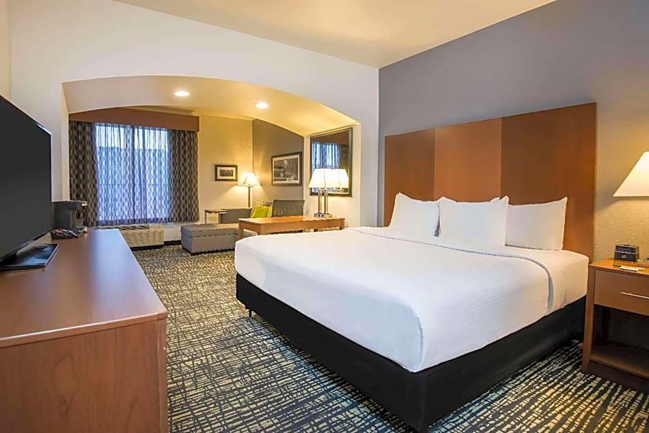 La Quinta Inn & Suites by Wyndham Morgantown