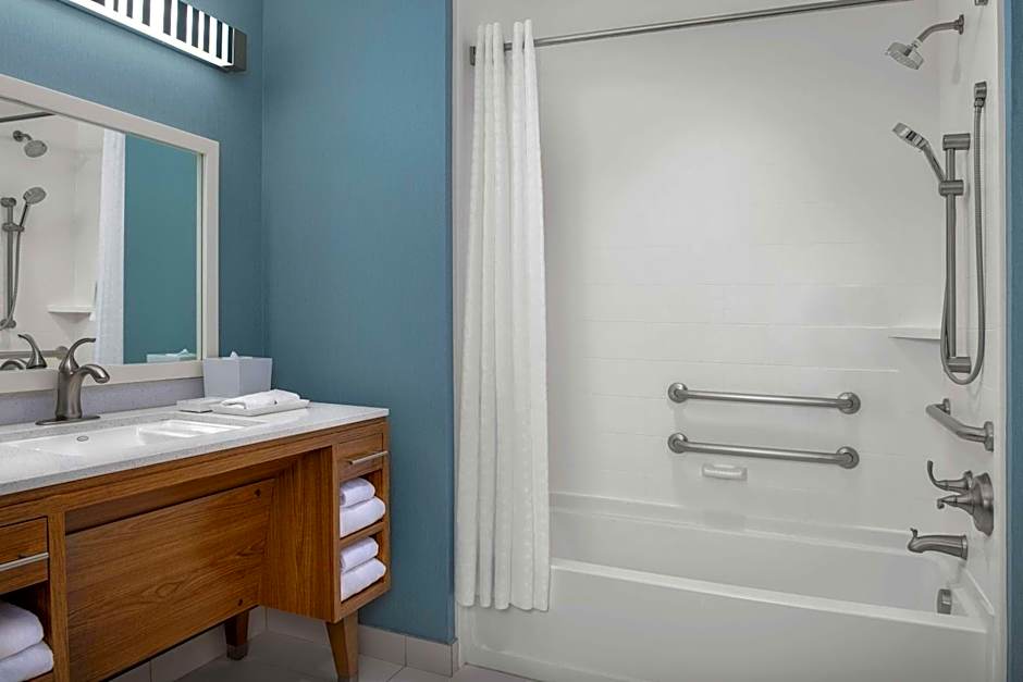 Home2 Suites by Hilton Tallahassee, FL