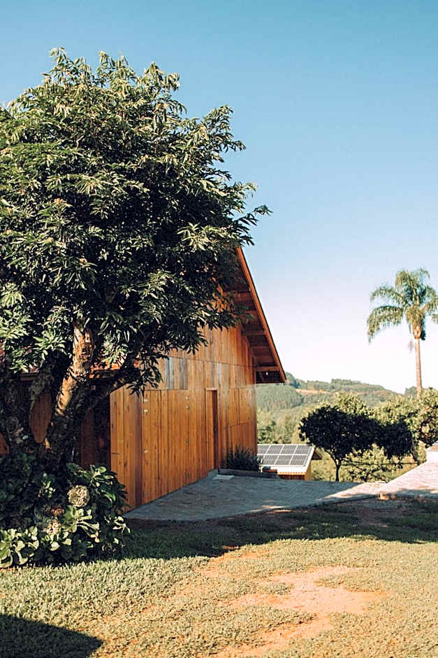 Vovô Emílio Chalés