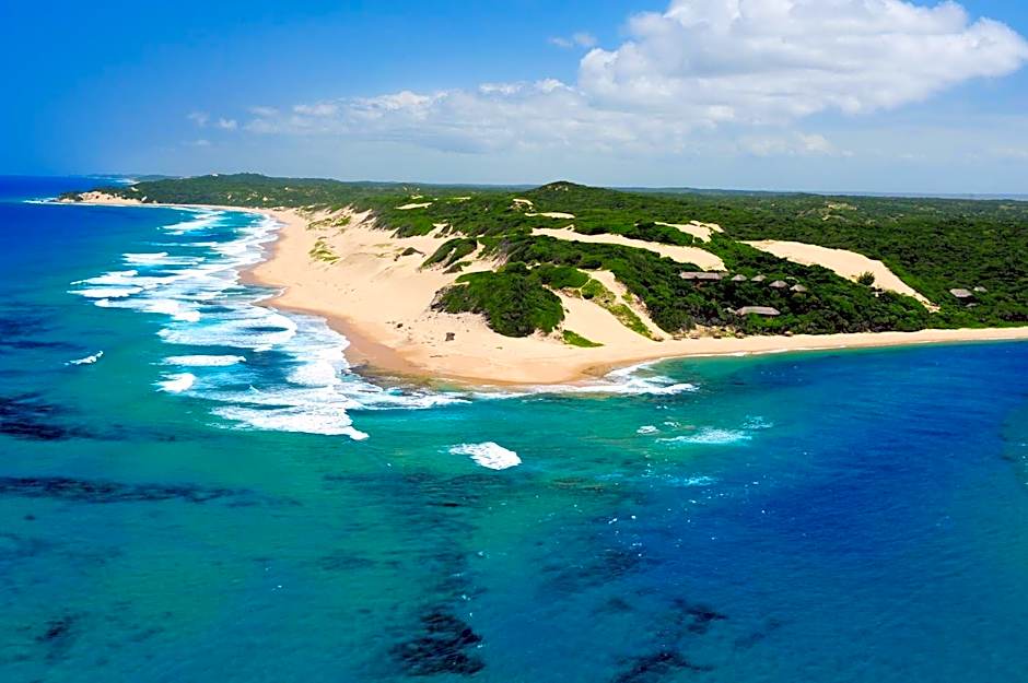 Machangulo Beach Lodge