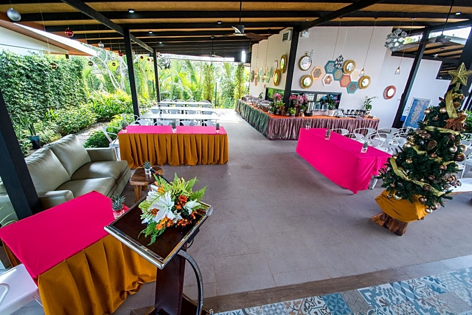 Goodnight Phuket Villa