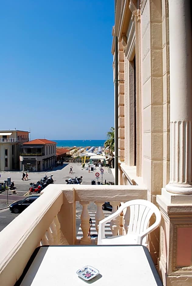 Villa Tina Hotel