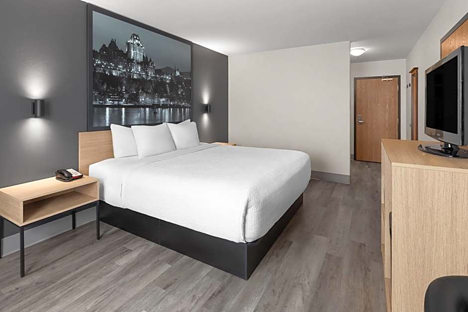 Super 8 by Wyndham Quebec City