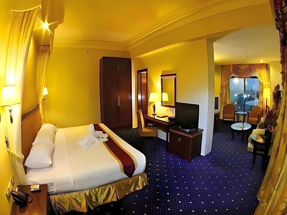 Sarrosa International Hotel And Residential Suites