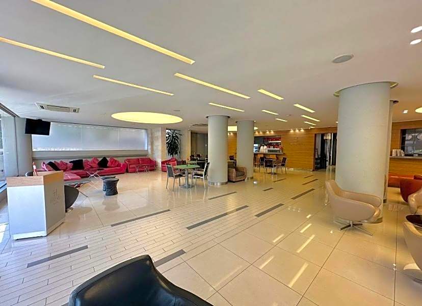 Hayali Suites