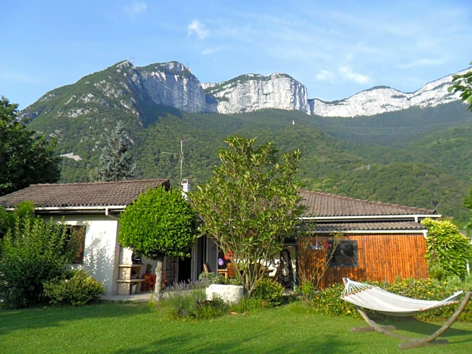 Photo 1 of 50 of Les champs dorés