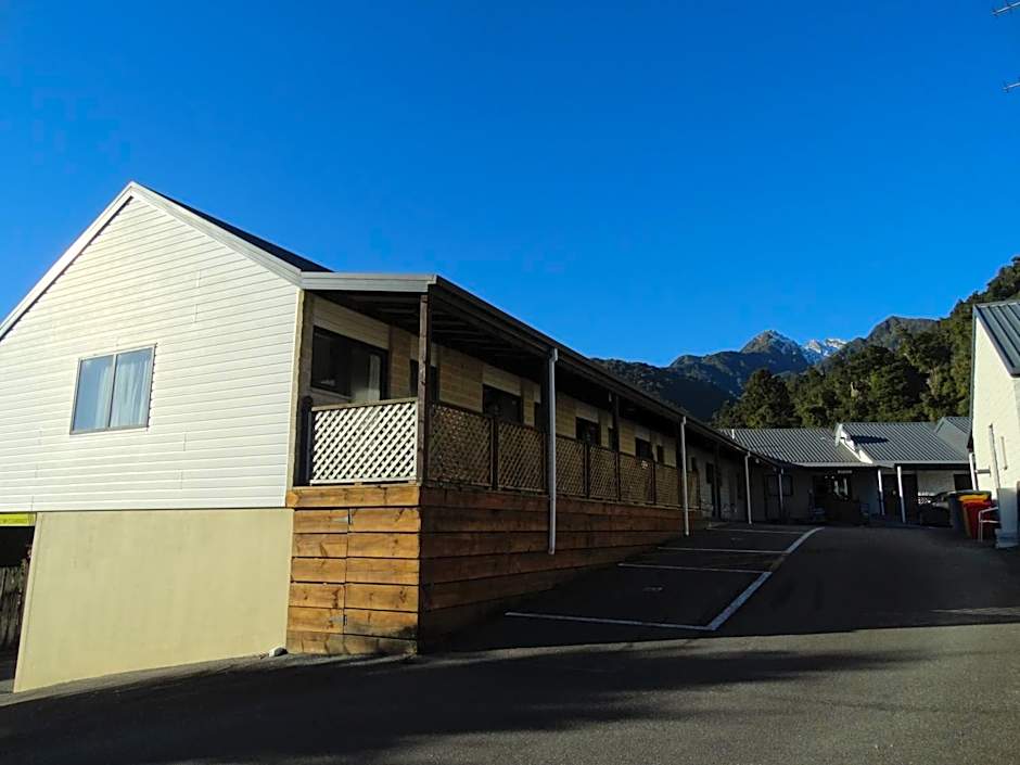 Alpine Glacier Motel