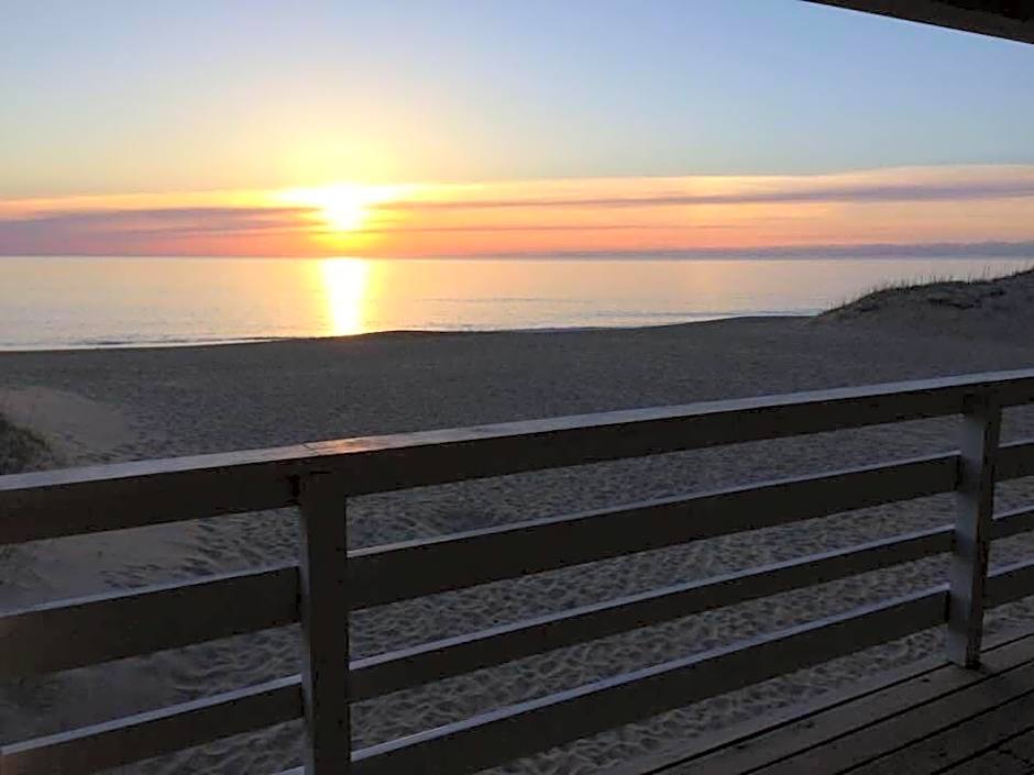 Outer Banks Motor Lodge