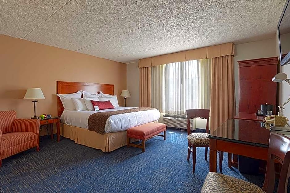 Coast Wenatchee Center Hotel