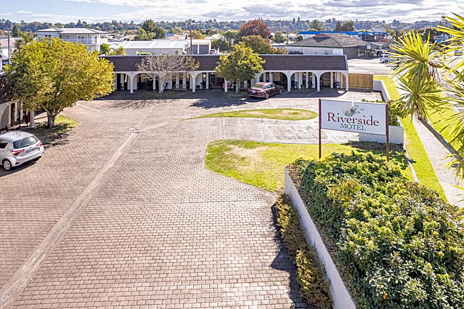 Riverside Motel