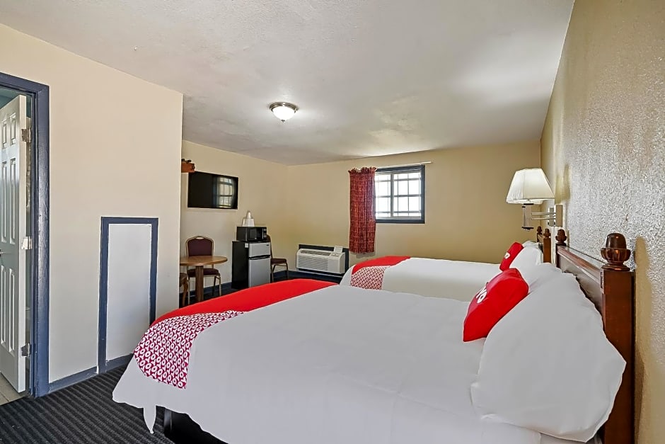 OYO Hotel Luling TX Downtown I-10/US-90