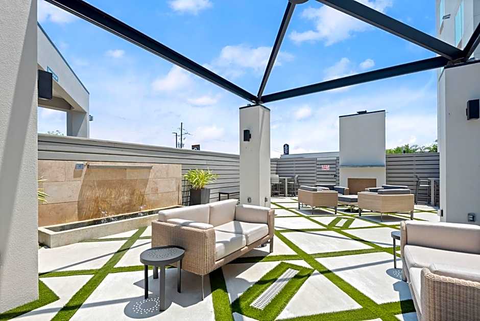 Holiday Inn Gonzales by IHG