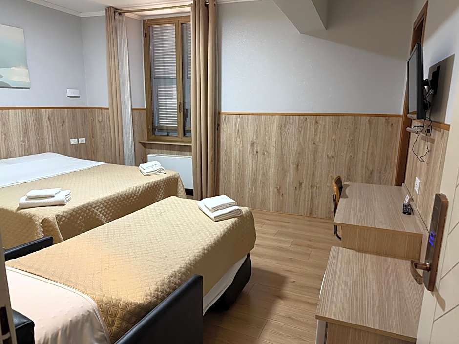 New Alexander Hotel