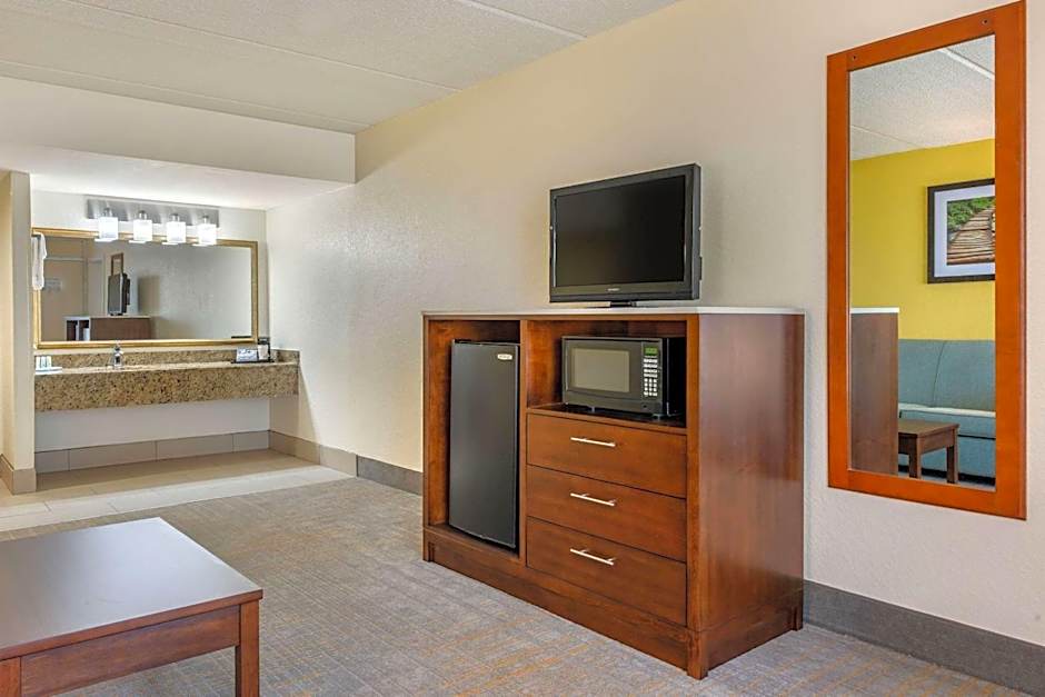 Quality Inn & Suites Palatka Riverfront