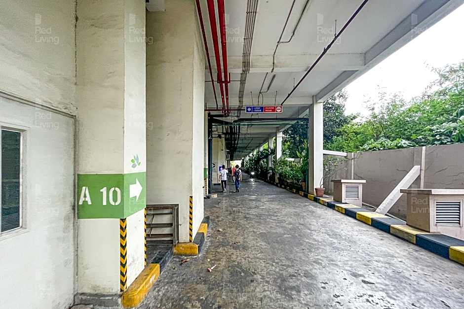 RedLiving Apartemen Margonda Residence 5 - Si Boy