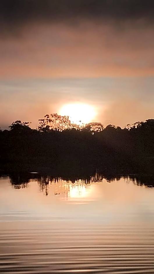 Amazon Boto Lodge Hotel