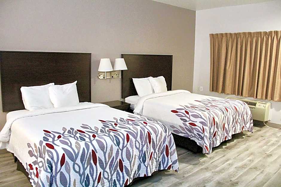 Red Roof Inn & Suites Lake Orion/Auburn Hills