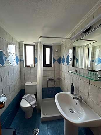 Double Room with Partial Sea View