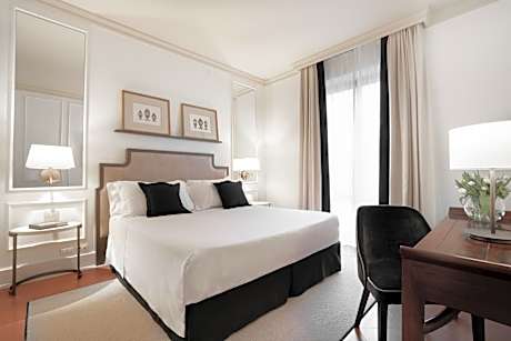 Superior Double Room with Balcony