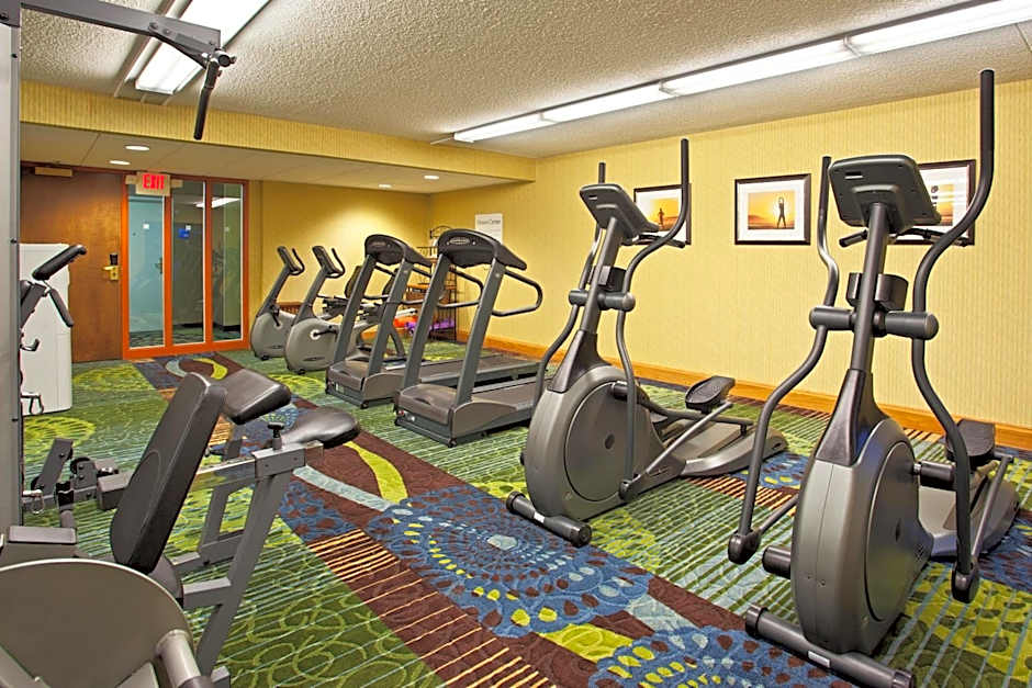Holiday Inn Express Hotel & Suites Pittsburgh Airport By IHG