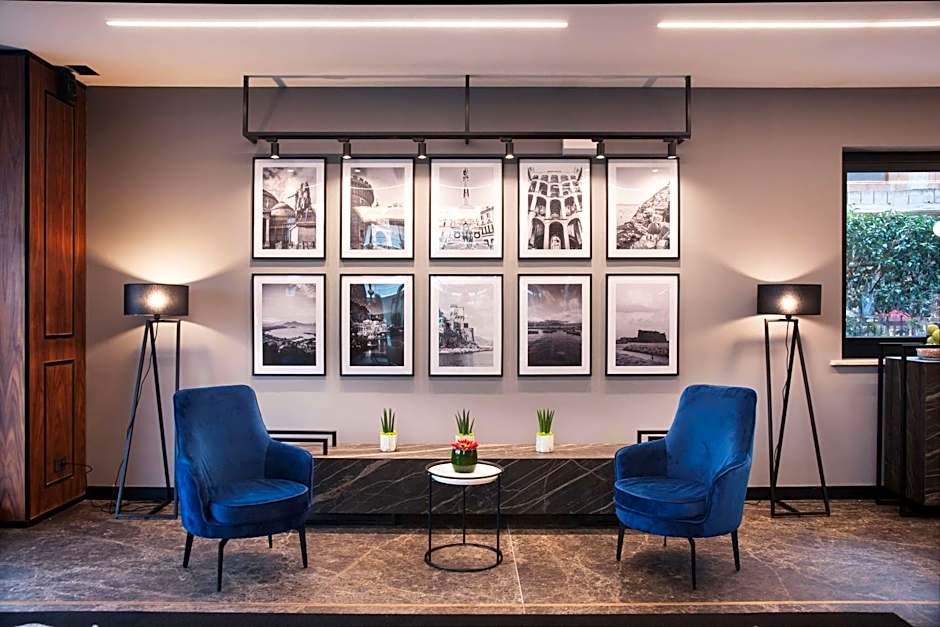 Radisson Hotel Nola Naples