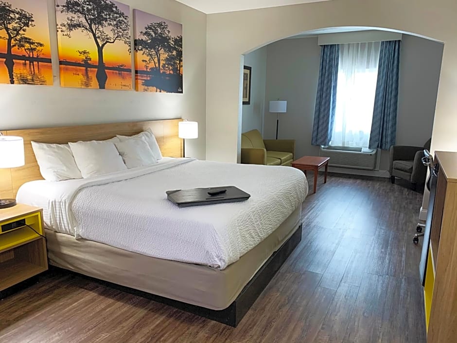 Days Inn & Suites by Wyndham Cabot