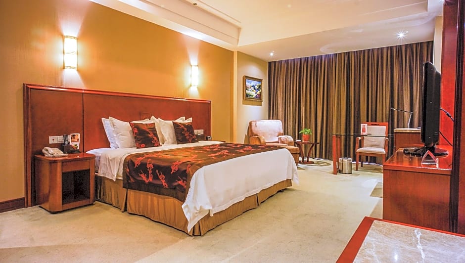 Ramada Plaza by Wyndham Chongqing West