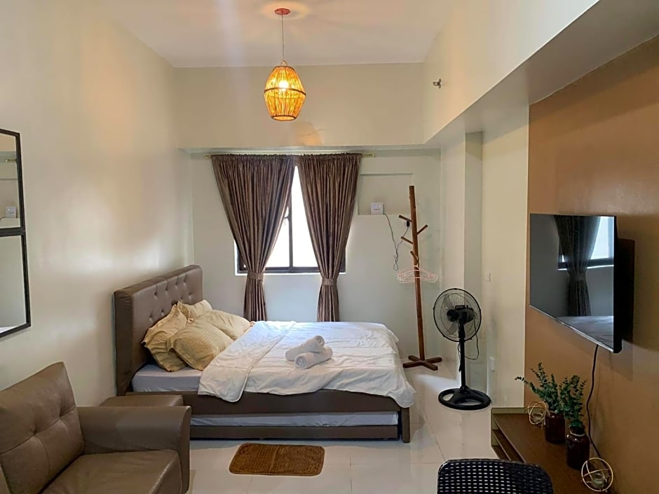 Brenthill Condo (Ceramic Unit)