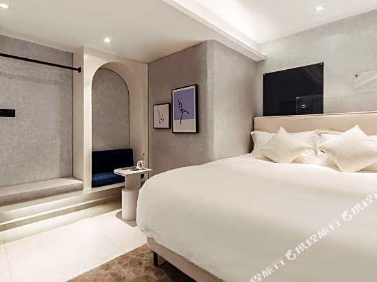 Lanyue Hotel