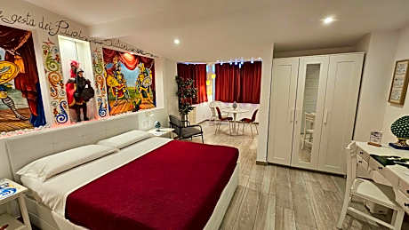 Deluxe Studio