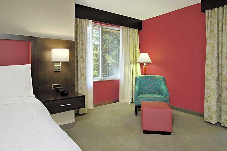 Hilton Garden Inn Sonoma County Airport