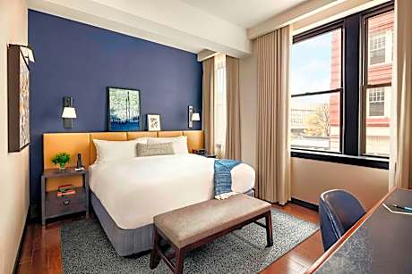 Premium, Guest room, 1 King, Sofa bed, Balcony