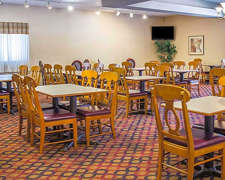 Wilkes-Barre Inn & Suites