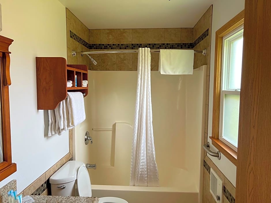 All Star Inn & Suites