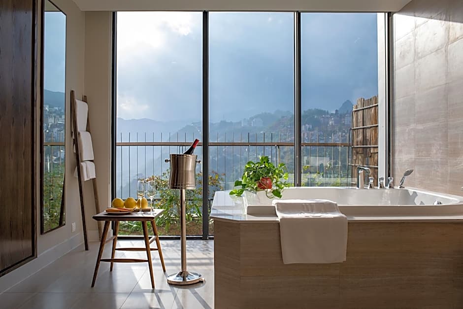 Pao's Sapa Leisure Hotel
