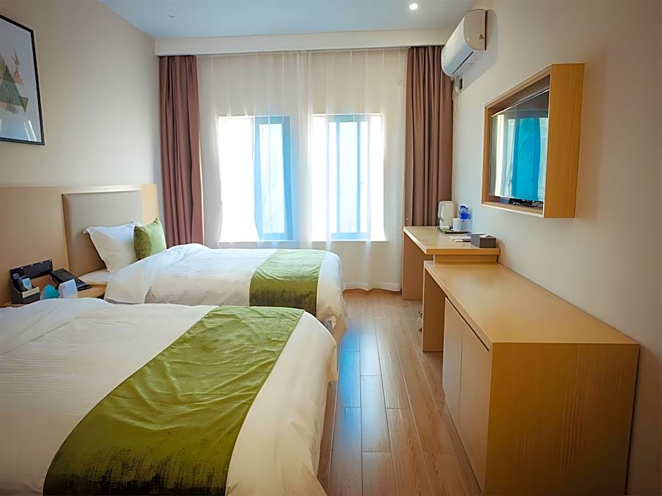 GreenTree Inn Express Nantong Development Zone Guibiyuan